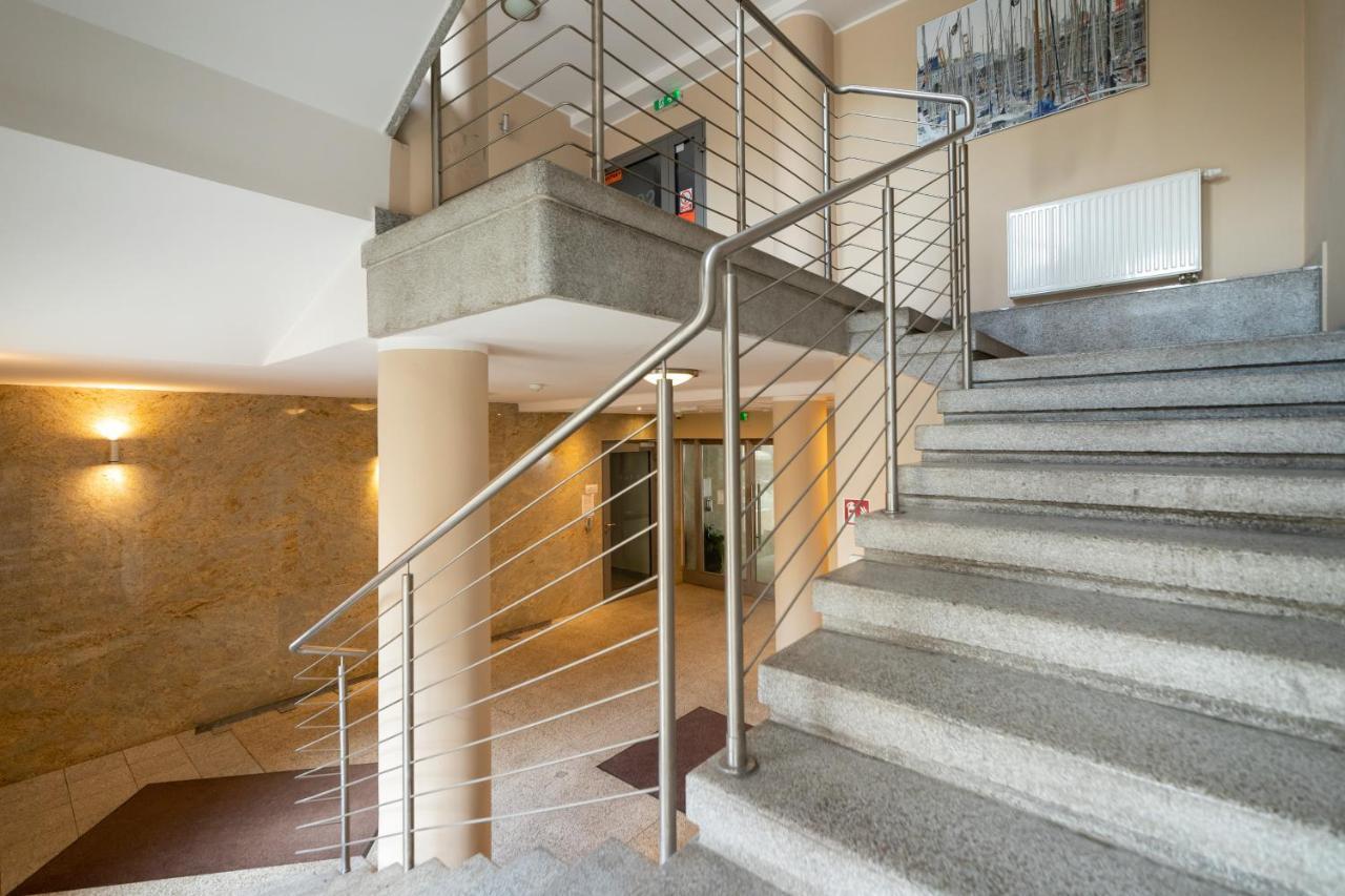 Lea Apartments Krakow Krowodrza By Noclegi Renters Dış mekan fotoğraf